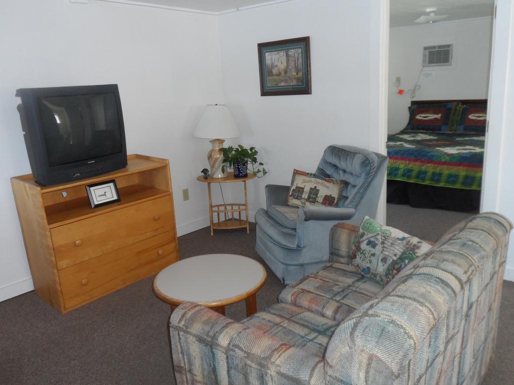 White Oak Motel & Cottages Holderness Oda fotoğraf