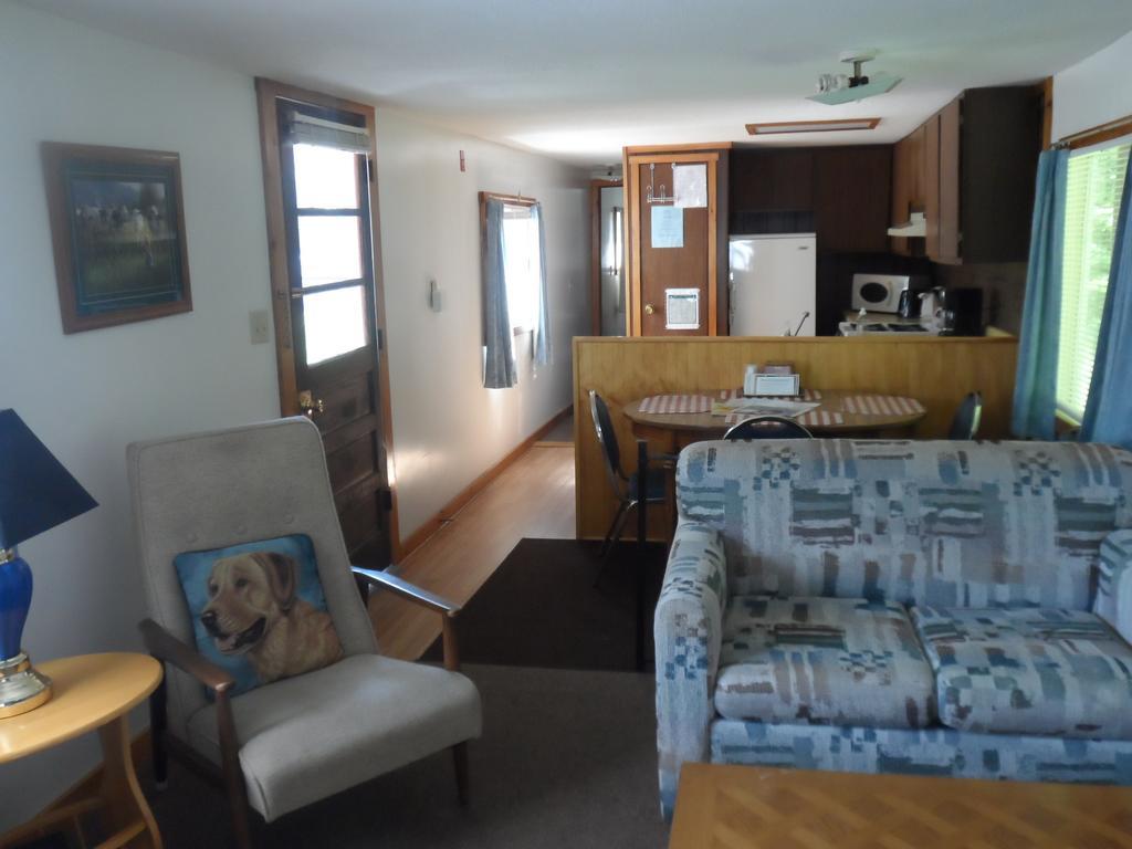 White Oak Motel & Cottages Holderness Oda fotoğraf